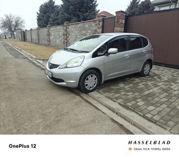 шаровой фит: Honda Fit: 2008 г., 1.3 л, Вариатор, Бензин, Хэтчбэк