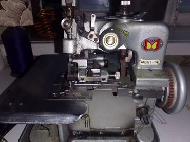 швейная машина baoyu: Б/у Оверлок в хорошем состояние