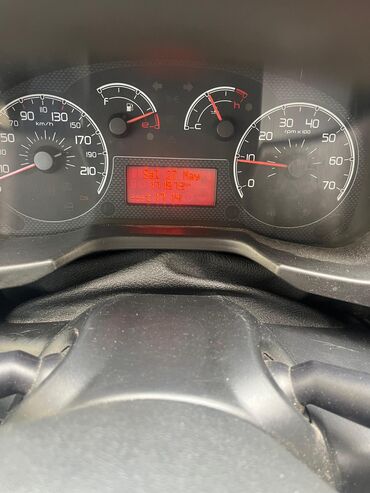 Fiat: Fiat Fiorino: 1.4 l | 2014 il Van body type
