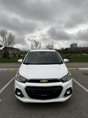 Транспорт: Chevrolet Spark: 2018 г., 1 л, Вариатор, Бензин, Хэтчбэк