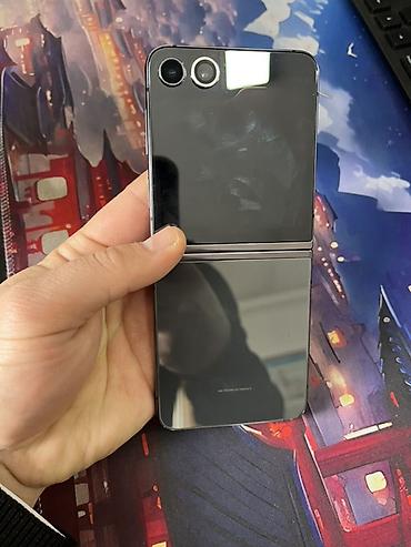 Другие мобильные телефоны: SAMSUNG Z-FLIP 5 256 GB Смартфон-раскладушка с гибким экраном и — 1