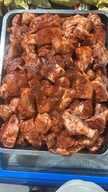 куриное мясо: Маринад домашний качество 100процетов Цена 350-380 куриный Баранина