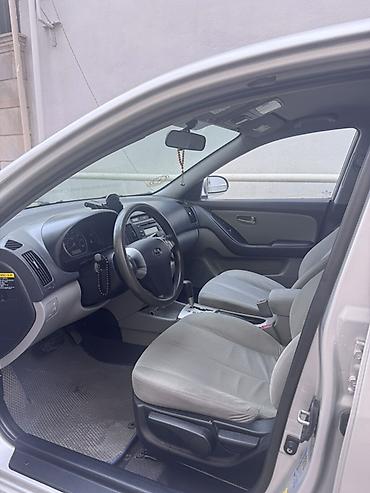 Avtomobil salonu üçün digər detallar: Hyundai Elantra, 2009 il, İşlənmiş — 4