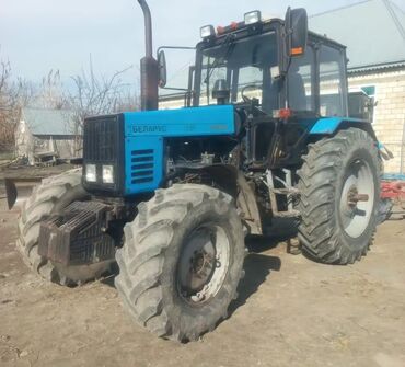 yuk masinlar: Traktor Belarus (MTZ) 1221, 2010 il, 120 at gücü, motor 5.5 l, İşlənmiş