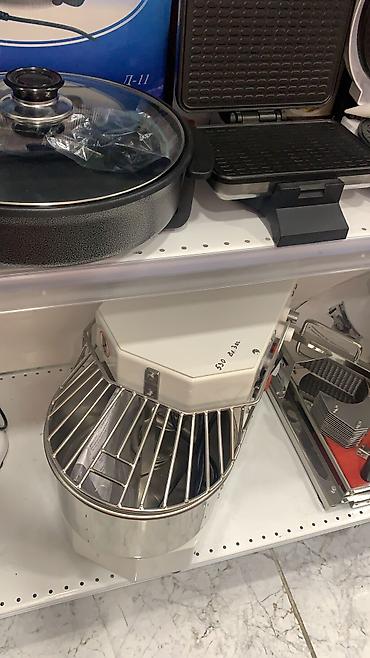 Тестомесильные аппараты: Тестомесы промышленные для кафе — 4