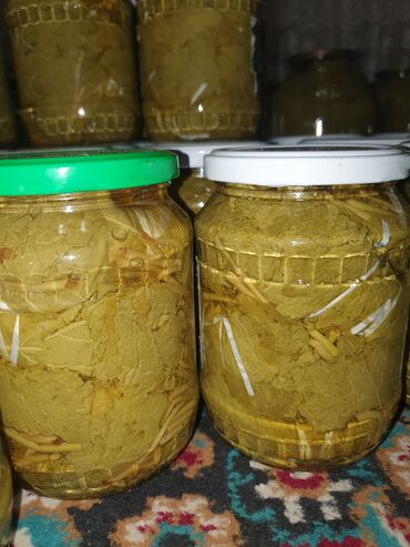 Digər qida məhsulları: Yarpaq . Ağ üzüm yarpağıdır. İncə, kövrək yarpaqdır.Dolması çox — 12