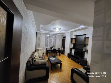 Həzi Aslanov metrosunun tam yanında, 16 mərtəbənin,3-cü mərtəbəsində 2