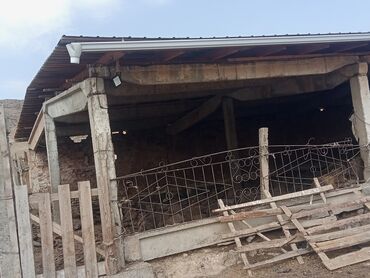 Сельхоз предприятия: Крупный сельскохозяйственный объект для содержания скота Описание: - — 2