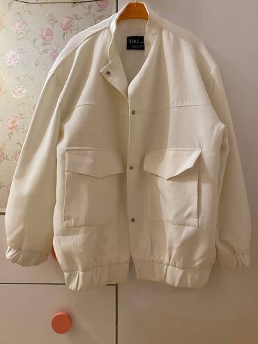 qadin paltar: Женская куртка L (EU 40), цвет - Белый