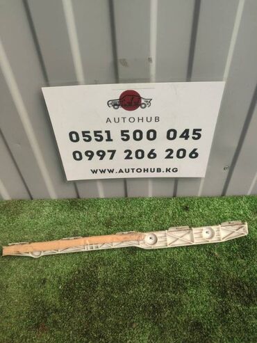 седло на фуру: Салазка на крыло Toyota Majesta UZS186 3UZFE 2005 прав. (б/у)
