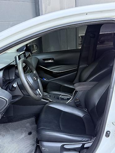 tir: Toyota Corolla: 2020 г., 1.8 л, Гибрид, Седан — 6