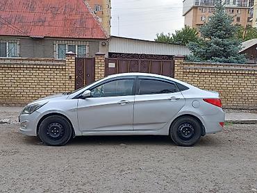стутер: Hyundai Solaris: 2014 г., 1.6 л, Автомат, Бензин — 3