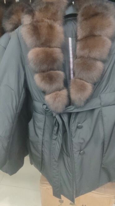 Пуховики и зимние куртки: Пуховик, Короткая модель, Ультралегкий, С поясом, С мехом, Все размеры — 21