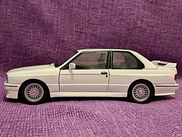 Figurice i makete: BMW M3 E30 "Kocka" 1:24 White Perla NOVO! Model BMW serije 3 na lalafo.rs — 3 Figurice i makete: BMW M3 E30 "Kocka" 1:24 White Perla NOVO! Model BMW serije 3 — 3