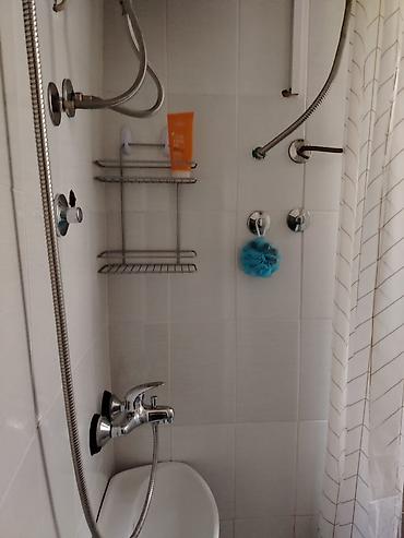 Dugoročno: Izdaje se nameštena soba Beograd – Centar Stari Grad Izdajem — 13