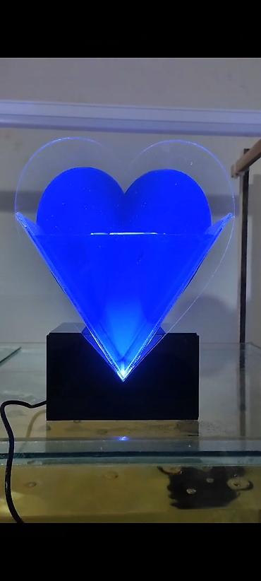 qebr daslari: Məhsul: LED işıqlı ürək formalı mini akvarium - Dizayn: Ürək silueti — 5