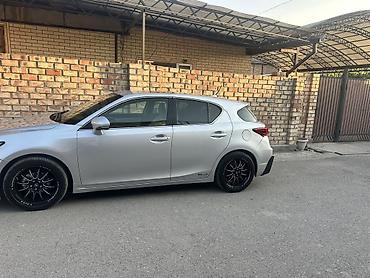 фонары: Lexus CT: 2011 г., 1.8 л, Вариатор, Гибрид, Хэтчбэк — 2
