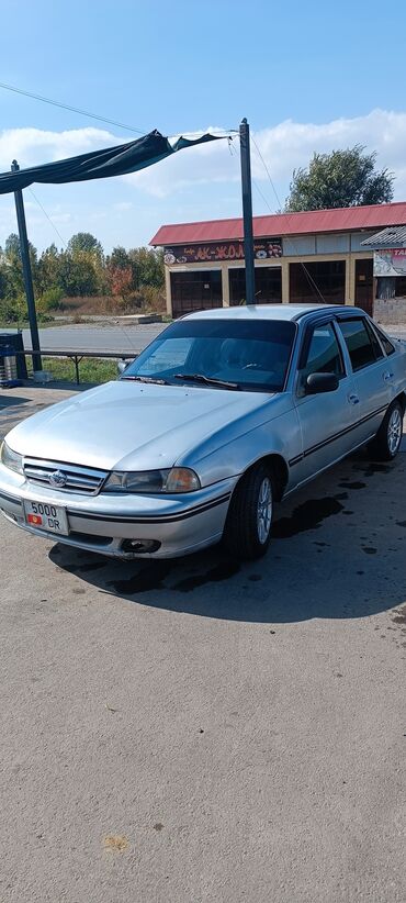 абмен машина: Daewoo Nexia: 1994 г., 1.5 л, Механика, Бензин, Седан