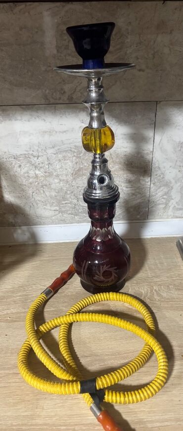 Qədim xalçalar: Qəlyan işlək vəziyyətdədir. Şüvəlanda yerləşir