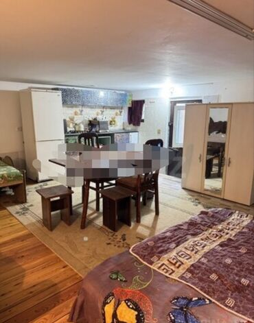 Казаны: Razinde apartman tipli bina 3/1 de 1 otaq 25 kv menzil kiraye verilir