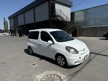 прадо prado: Toyota Funcargo: 2000 г., 1.3 л, Автомат, Бензин, Хэтчбэк