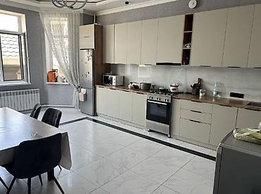 хата особняк: 🏠 Продаётся 6-комнатный дом 271 м², район Арча-Бешик 📋 Основные — 7