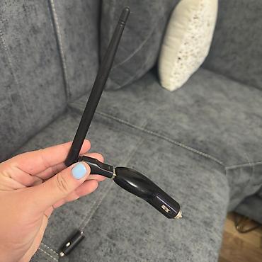 Mobil telefonlar üçün digər aksesuarlar: Avtomobil üçün aksesuarlar dəsti Dəstə daxildir: - Siqaret — 3