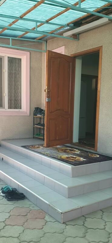 дом калыс ордо алтын казык: 55 м², 3 комнаты, Парковка, Забор, огорожен