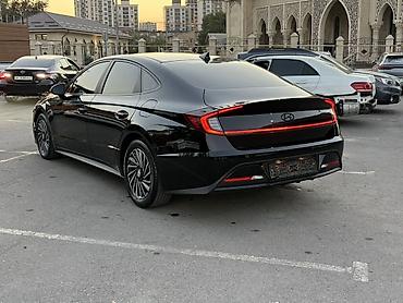 Hyundai Sonata: 2022 г., 2 л, Автомат, Гибрид, Седан — 6