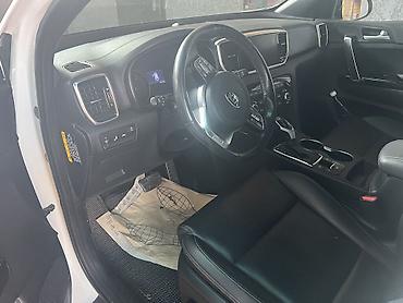 зад: Kia Sportage: 2019 г., 2 л, Автомат, Дизель, Кроссовер — 5