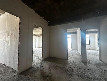 bineqedide ev satilir: 4 otaqlı, Yeni tikili, 125 kv. m — 2