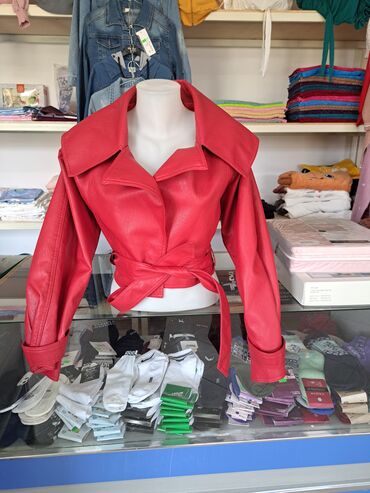 desd paltarlar: Женская куртка S (EU 36), цвет - Красный