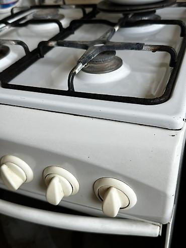 Mətbəx texnikası: Qaz plitəsi və soba kombi - 4 qaz ocağı: müxtəlif ölçülü gözlər — 4