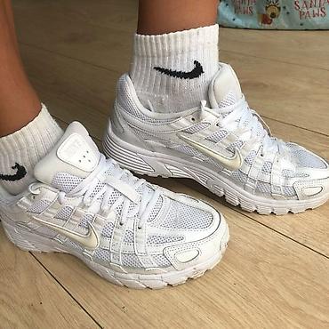 nike initiator: Кроссовки Nike P-6000, цвет White/Metallic Silver. - Верх: комбинация — 4