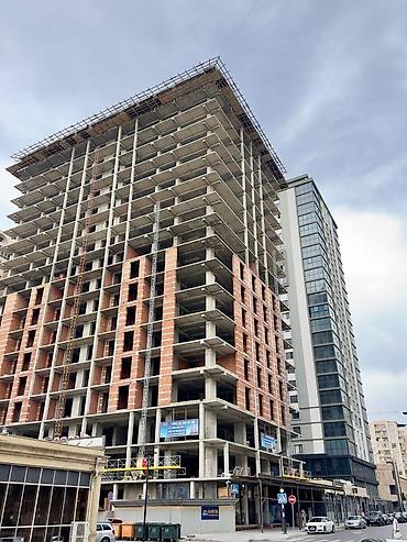 Mənzillərin satışı: Satılır 3 otaqlı yeni tikili 145 m², Şah İsmayıl Xətai m. Kateqoriya — 2