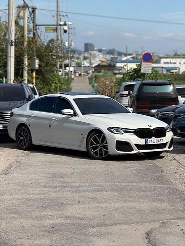 BMW 5 series: 2020 г., Седан