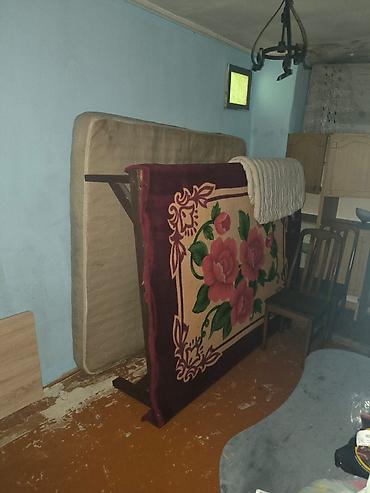 Kommersiya daşınmaz əmlakı: 8 Noyabr M 200 m məsafəda Nəsimi R KİRAYƏ: Üstüörtülü həyət/sahə və — 10