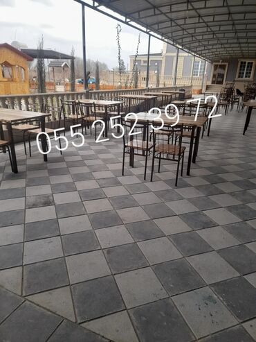 Masa və oturacaq dəstləri: Qonaq otağı üçün, Yeni, Açılmayan, Kvadrat masa, 4 stul — 21