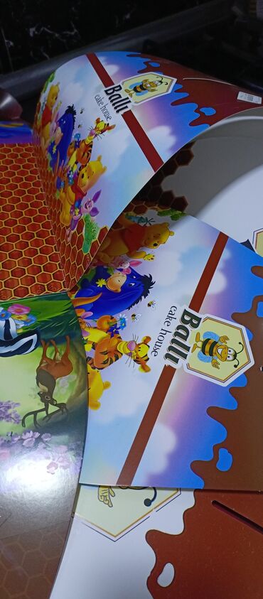 Tortlar: Tort qutuları. Şirniyyatlar. Tortlar. 1-ədədi 1azn 10 ədəd — 5