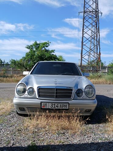 210 милениум: Mercedes-Benz A 210: 1997 г., 2.4 л, Автомат, Бензин, Седан