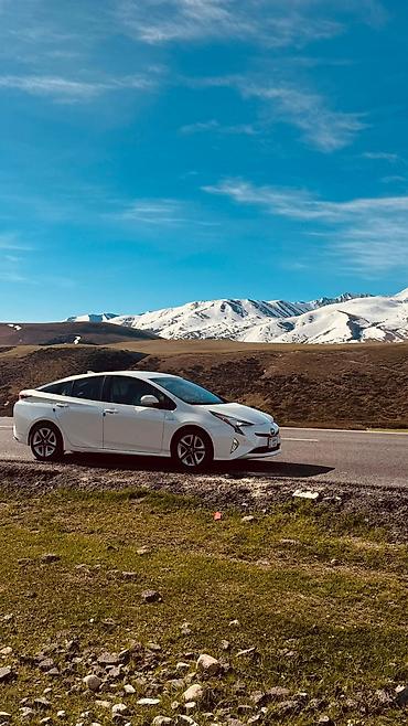 Toyota: Toyota Prius: 2017 г., 1.8 л, Автомат, Гибрид, Хэтчбэк — 1
