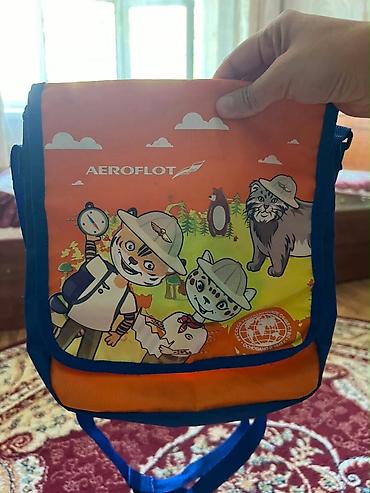 kipling monkey: Сумки в отличном состоянии по 150 Красный рюкзак 200 Черная новая — 10