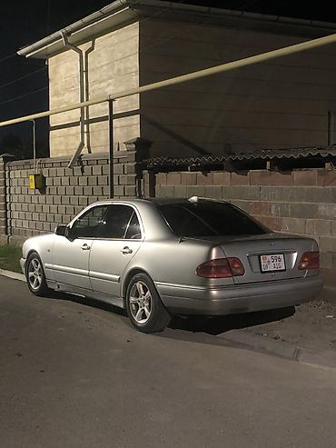 x class: Mercedes-Benz E-Class: 1995 г., 3.2 л, Автомат, Бензин, Седан — 4