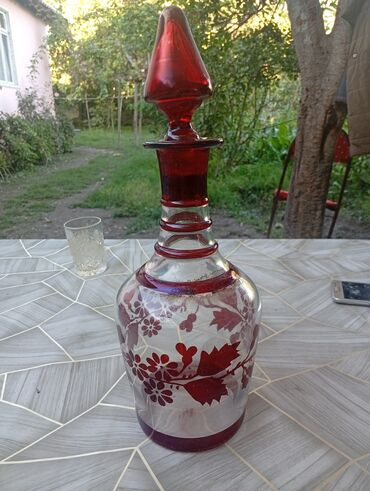 gurcu xengeli sifarisi: Rəng - Qırmızı, Şüşə