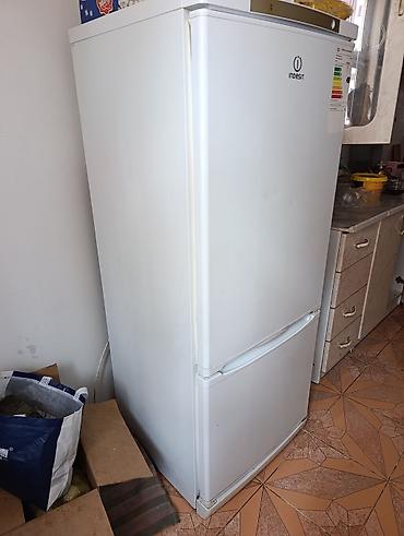 Soyuducular: İşlənmiş 2 qapılı Indesit Soyuducu Satılır, rəng - Ağ — 4