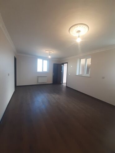 Həyət evləri və villaların satışı: Binəqədi qəs. 3 otaqlı, 100 kv. m, Kredit var, Yeni təmirli — 10