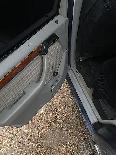 Mercedes-Benz: Mercedes-Benz W124: 1995 г., 2.2 л, Автомат, Бензин, Седан — 16