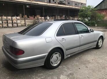 5 112 мерс: Mercedes-Benz E-Class: 2000 г., 2 л, Механика, Бензин, Седан