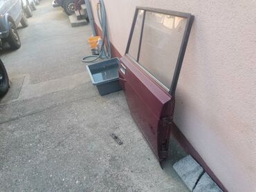 Auto delovi: Vrata zadnja desna Lada 2104 Karavan(bordo). Skinuta sa rastavljenog — 8