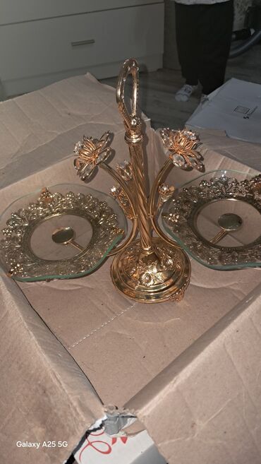 Digər dəstlər və servizlər: Şüşə qablar və stəkanlar dəsti - Dondurma/kokteyl üçün şüşə qablardan — 19